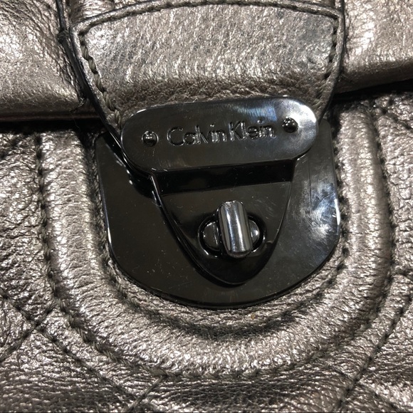 Calvin Klein Leather Crossbody Shoulder Bag Purse - Picture 5 of 16